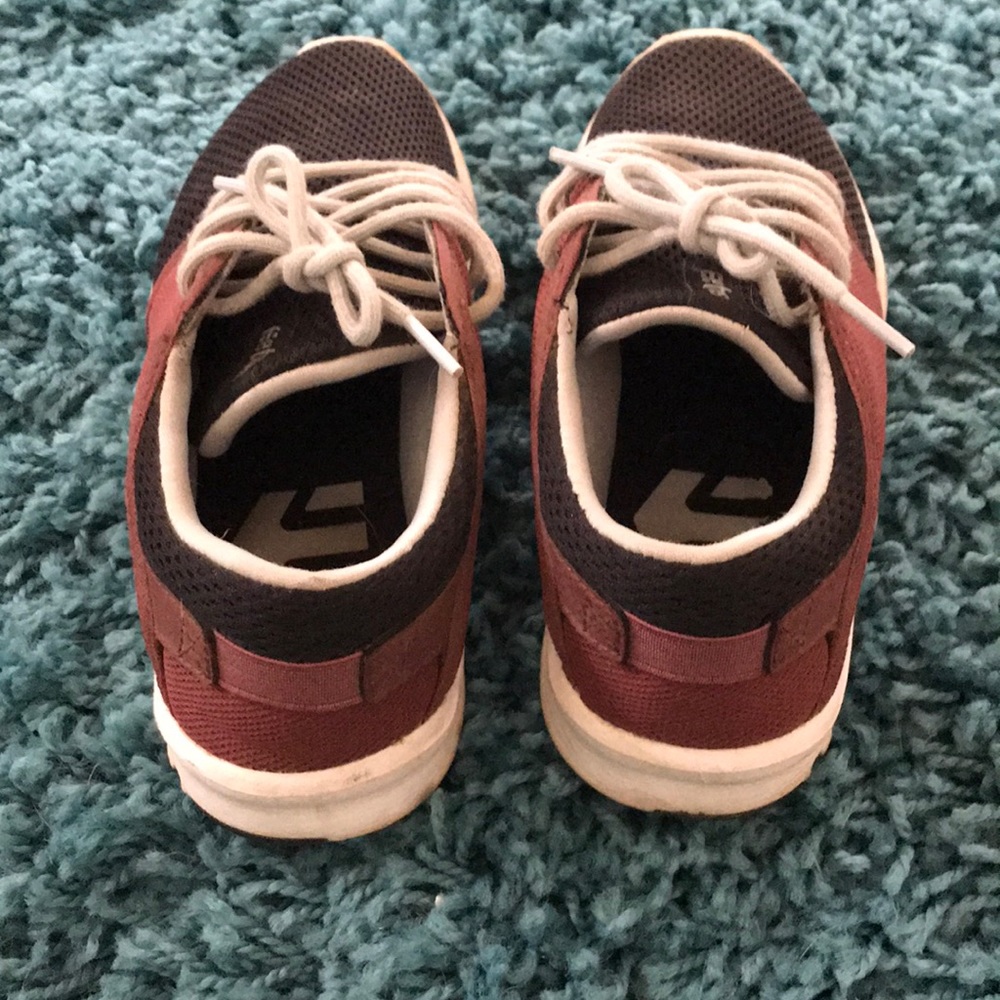 Etnies scout sneakers 5.5 men’s/7 women’s
